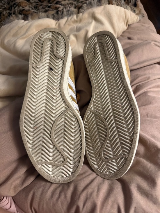 Adidas - Picture 3 of 4